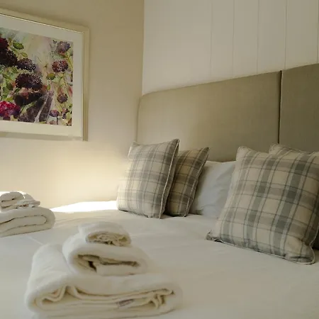 Hollicarrs - Waters Edge Riccall