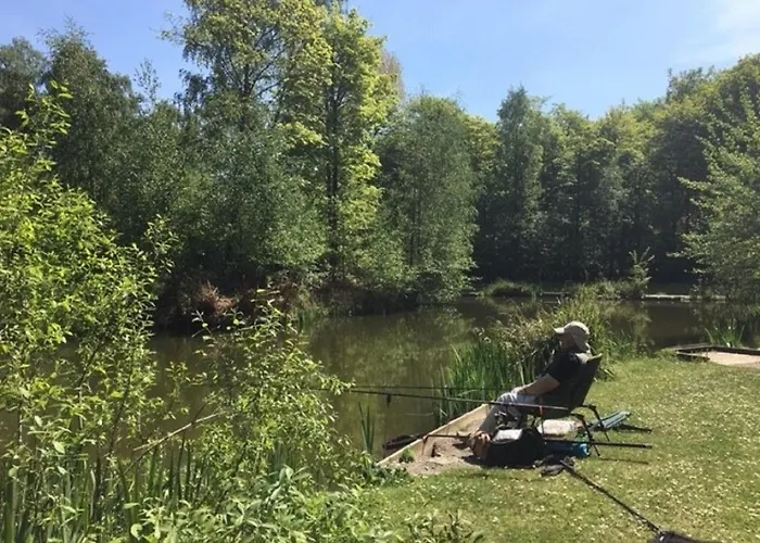 Hollicarrs - Waters Edge *