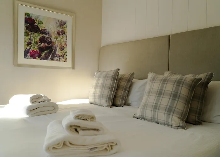 Hollicarrs - Waters Edge Riccall