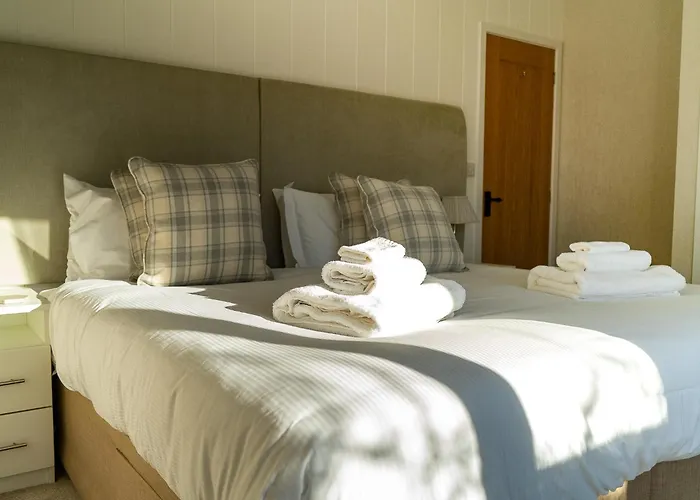 Hollicarrs - Waters Edge Riccall